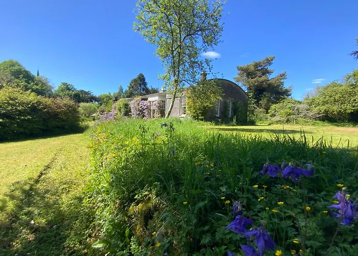 Shannon River House & Gardens
