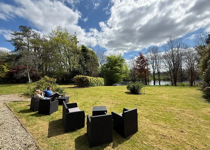 Shannon River House & Gardens