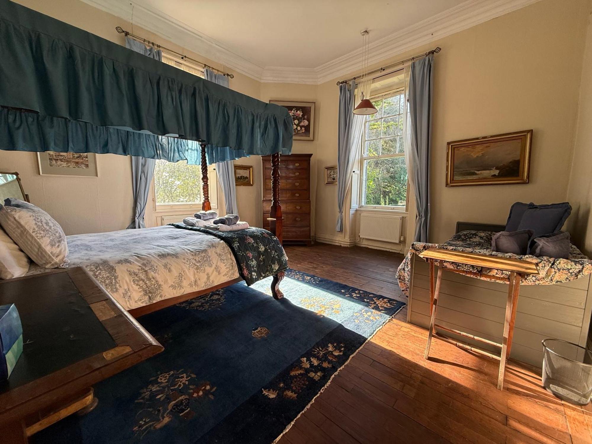 Shannon River House & Gardens Privatunterkunft *