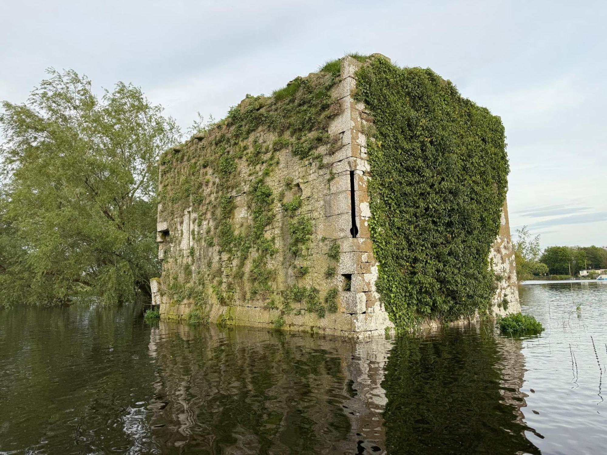 Shannon River House & Gardens *