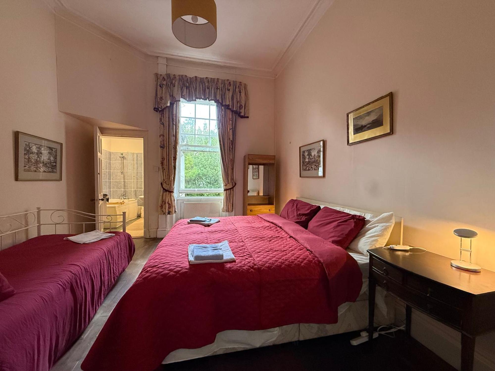 Shannon River House & Gardens